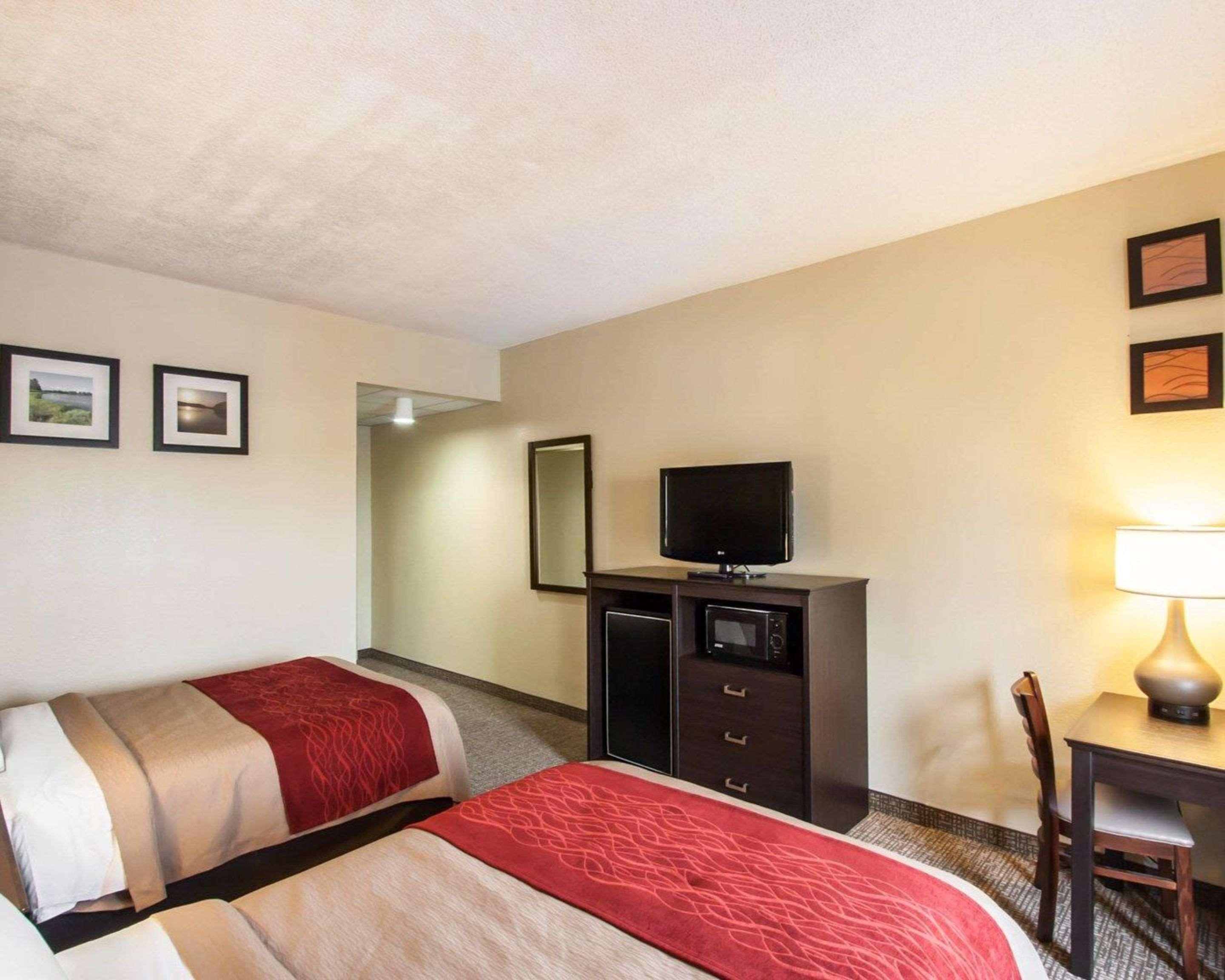 Quality Inn Hayti North Exterior photo