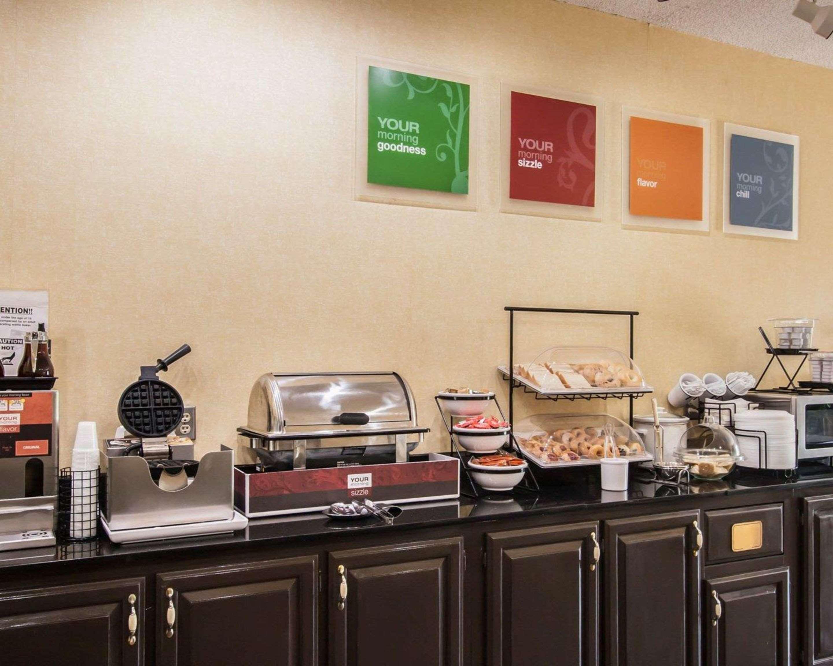 Quality Inn Hayti North Exterior photo