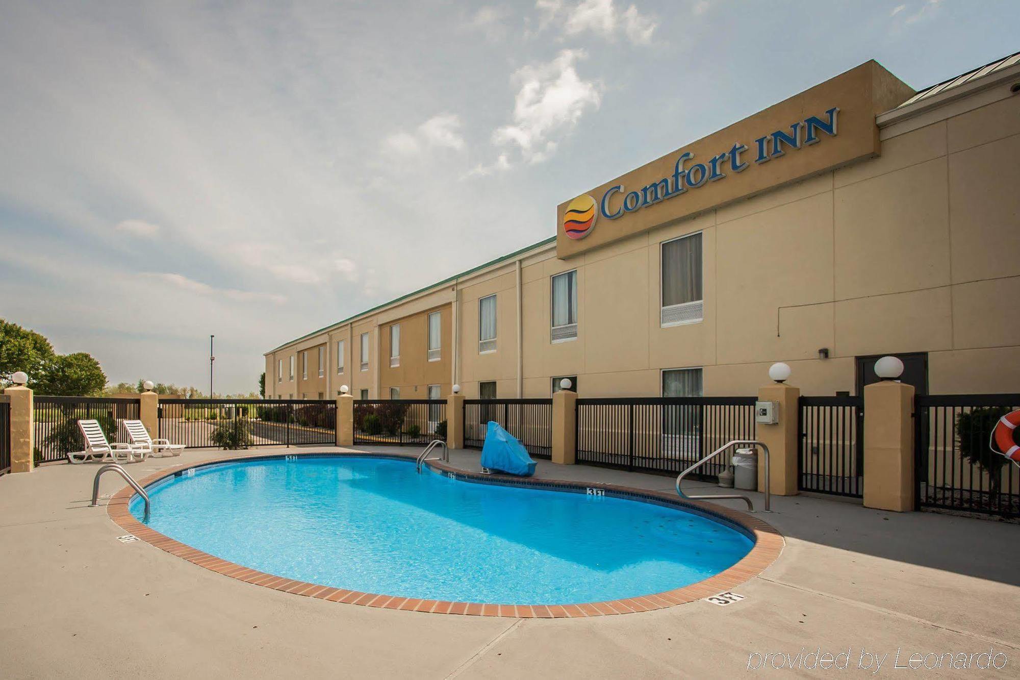 Quality Inn Hayti North Exterior photo